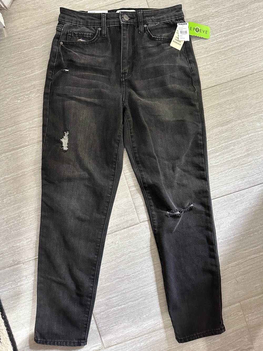 Tilly's Black Distressed High-Rise Jeans